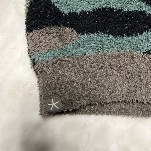 Barefoot Dreams sweater - Picture 3 of 4